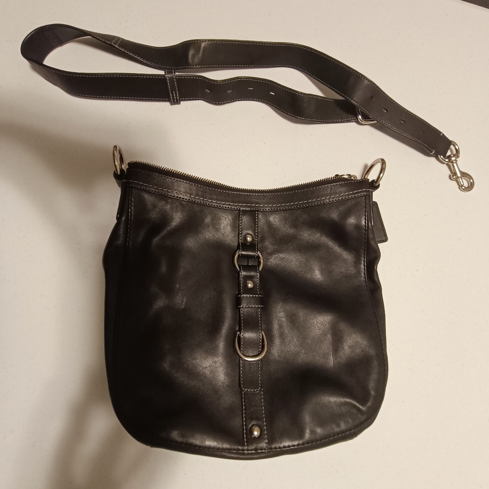 Coach Black Leather Belted Mid-size Crossbody Shoulder Unisex Bag Like New - Picture 14 of 14